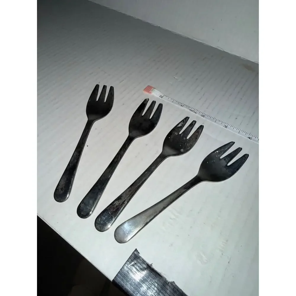Vintage - SET OF 4 - Sheffield England - Silver Plate - Dessert/Appetizer Forks